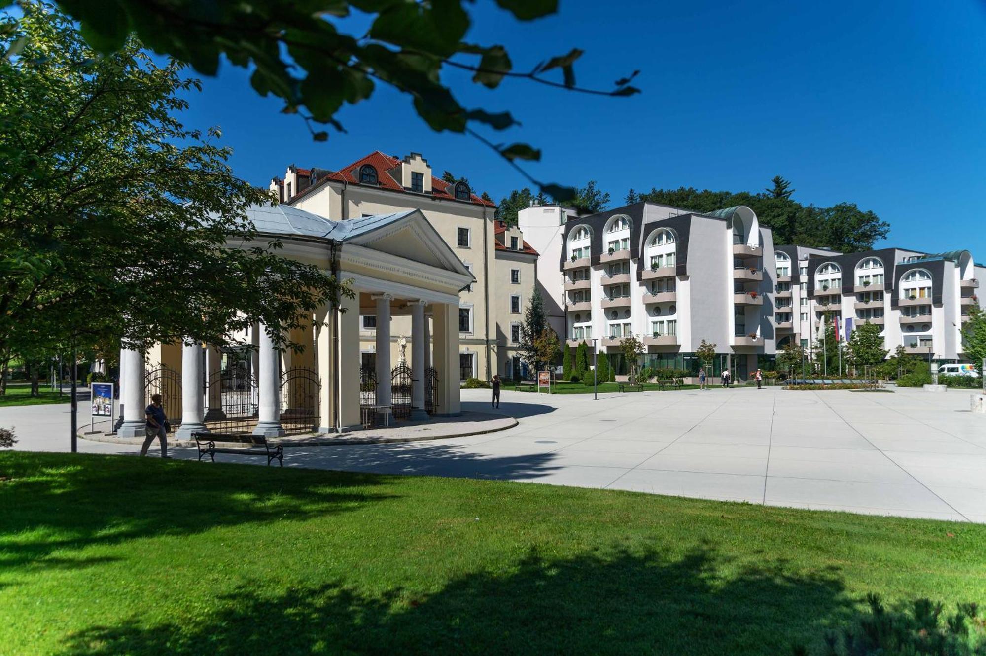 רוגאסקה סלאטינה Grand Hotel Sava Superior מראה חיצוני תמונה